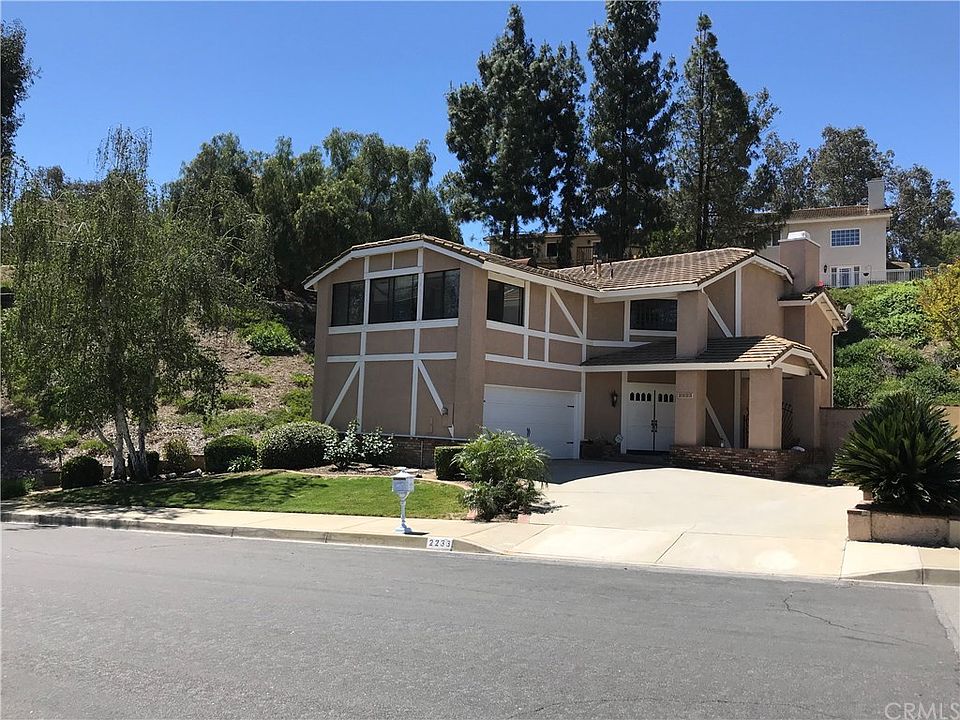 1st image of 2233 Olivine Dr