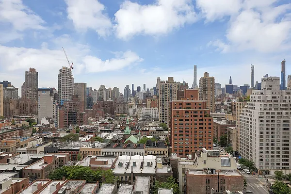 Sold by Compass | media 10