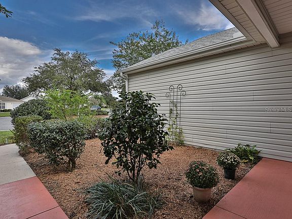 3rd image of 2222 Crawford Ct
