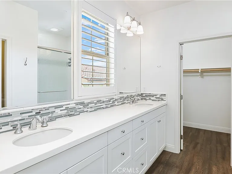 37 Larkfield — Photo 29