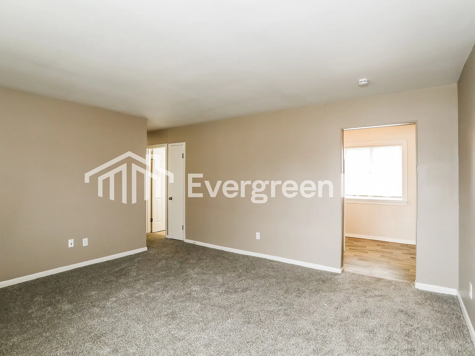 3 bed, 1.0 bath, 1128 sqft, $1,495 — Photo 4