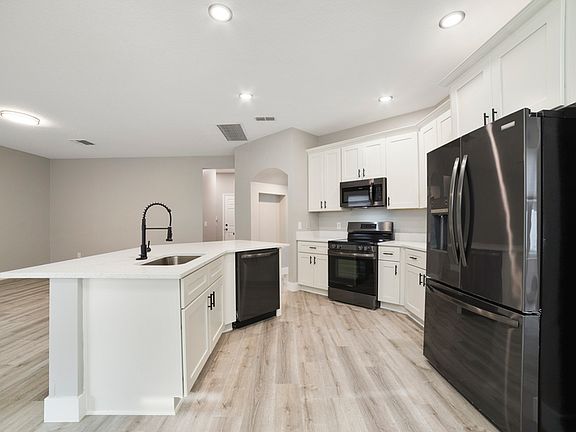 4th image of 1054 Shadowmoss Dr