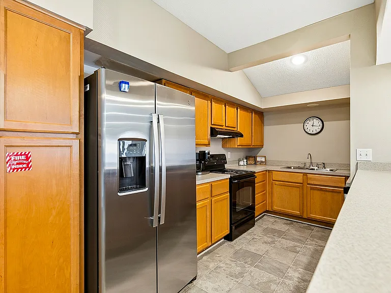 Leasing Office