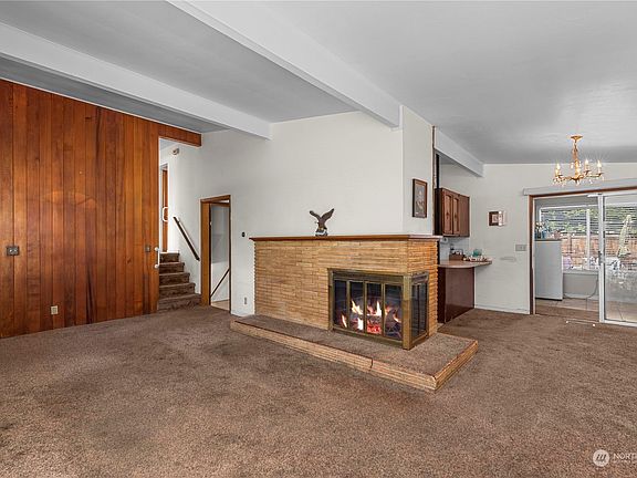 4th image of 500 Greenwalt Place
