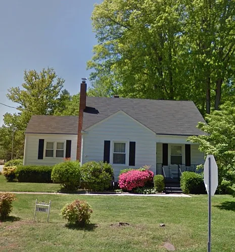2601 Stratford Dr Photo 1