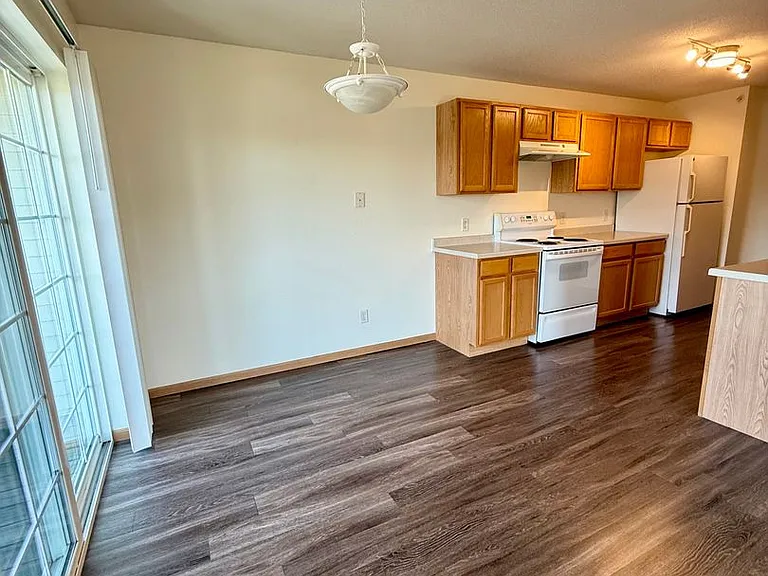 Ashwood Birchwood Apartments — Photo 27