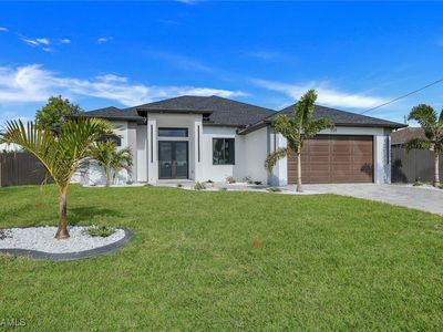 559 NE 4th Terrace Cpe, Coral, FL, 33909