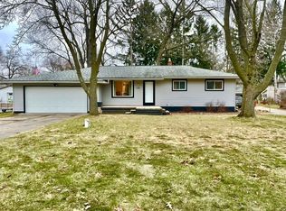 1701 Weymouth St, West Bloomfield, MI