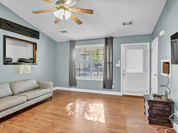 5th image of 4116 Briggs Loop