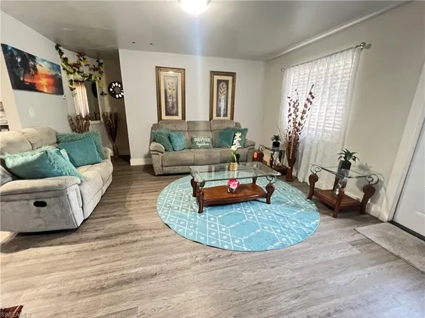 5205 Caldwell ST, NAPLES, FL 34113