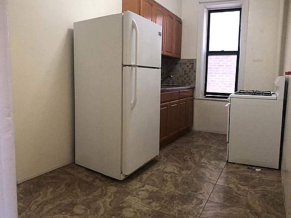 2nd image of 2814 42nd St APT 2B