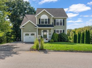 2 Cassily Ln, Dover, NH 03820