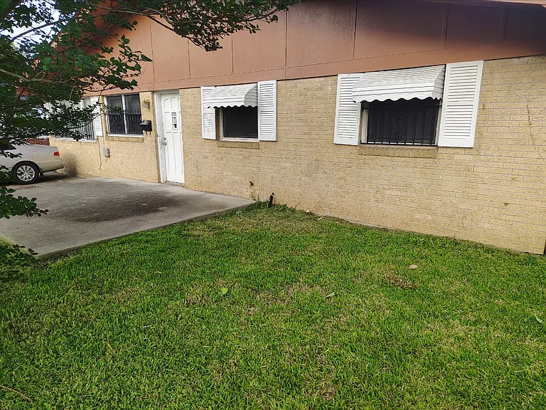 604 Brunswick Ave — Photo 4