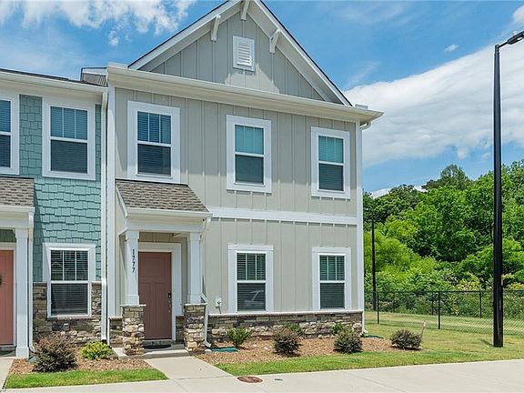 3rd image of 1777 Granby Heights Dr