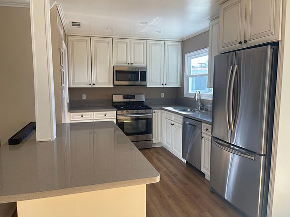 3rd image of 2868 El Caminito St