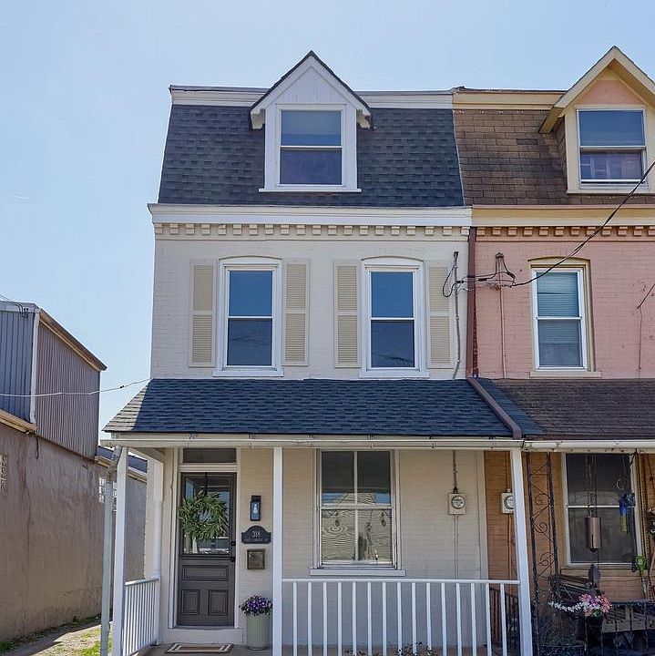 1st image of 318 E Liberty St