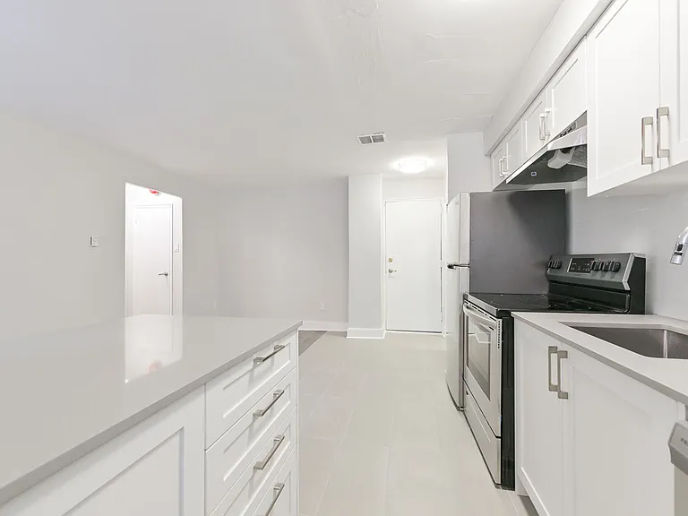 60 Gloucester St #101 — Photo 7