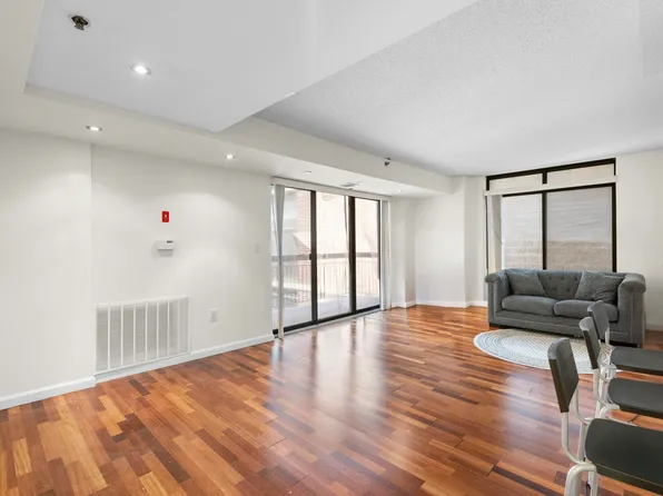 700 1st Street image 1 of 20