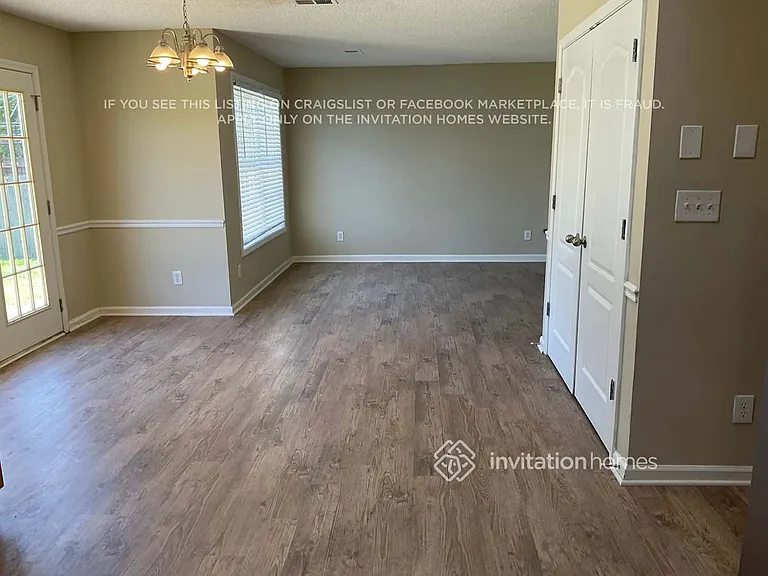 5026 Yankee Doodle Dr — Photo 5