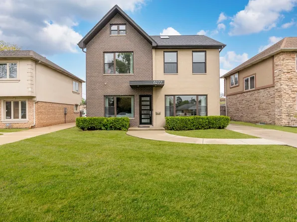 8277 N Wisner St, Niles, IL 60714