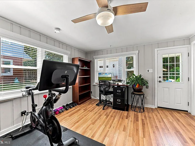 416 Valley View Rd — Photo 19