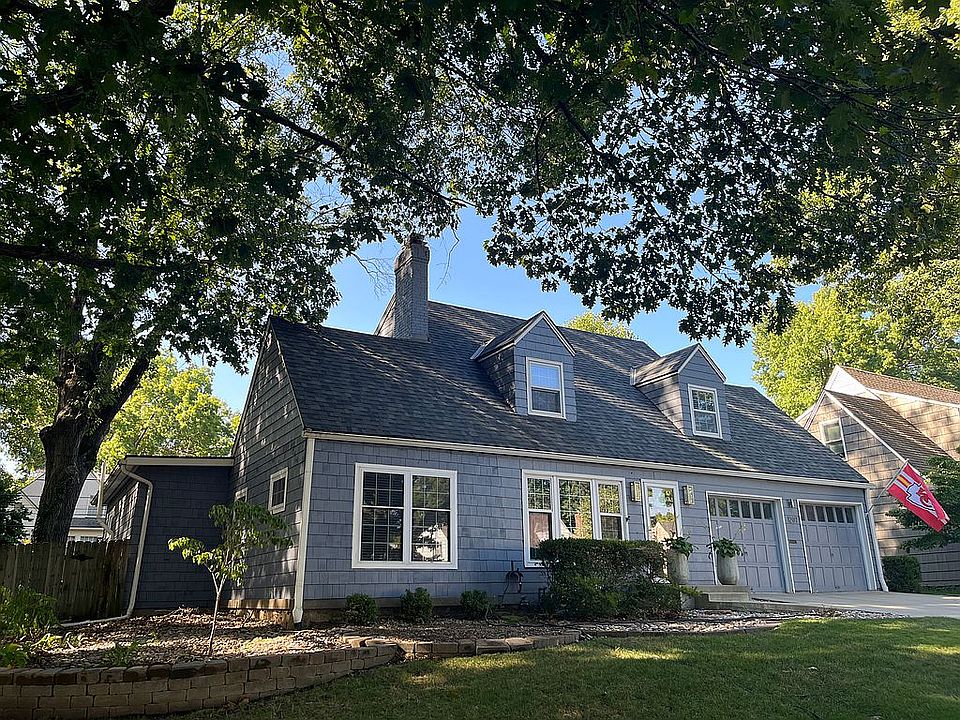 1st image of 1207 W 70th St