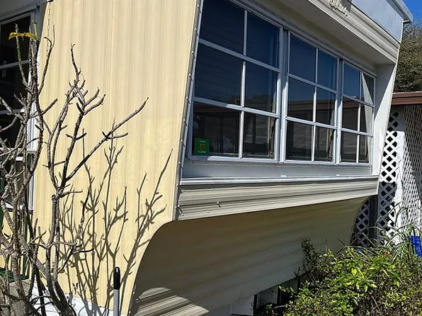 3565 58th Ave N #111, Saint Petersburg, FL 33714