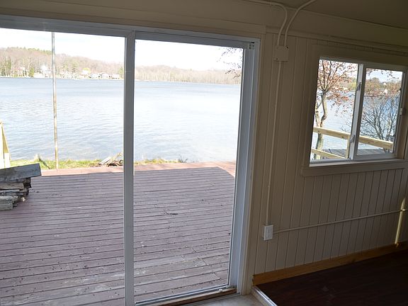 5th image of 11678 Maywood Dr NE
