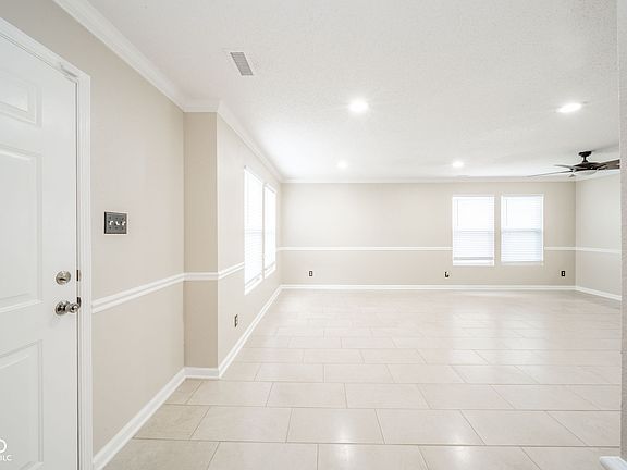 2nd image of 3350 Brandenburg Blvd