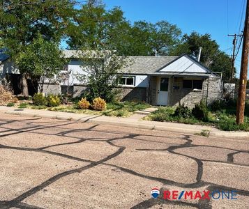 105 E Price St, Garden City, KS, 67846