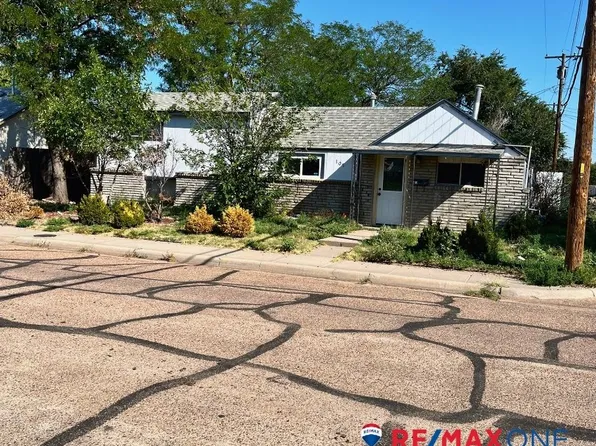 105 E Price St, Garden City, KS 67846