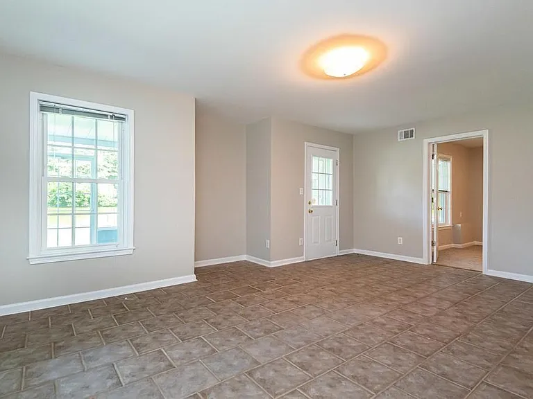 225 Heritage Lake Dr — Photo 75