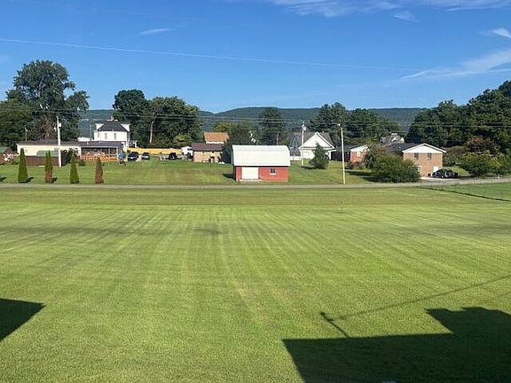 5th image of 103 W Legion Cir