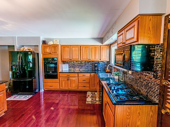 5th image of 321 N Ashbury Ave