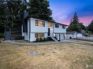 1502 Canyon Ct, Pt Orchard, WA 98366