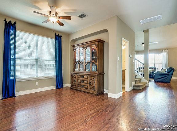 3rd image of 25915 Copperas Ln