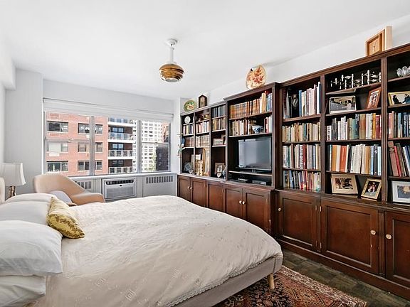 4th image of 45 Sutton Pl S APT 10B