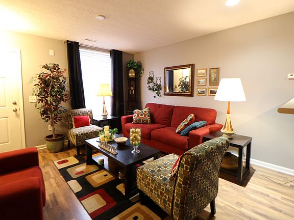 2nd image of 8285 Catalpa Ridge Dr