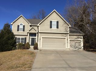 1177 White Oak Ln, Liberty, MO 64068