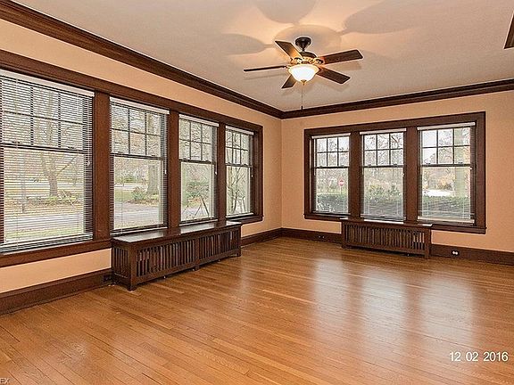 2nd image of 2821 Fairmount Blvd