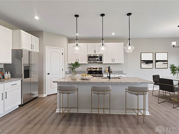 3rd image of 435 Snowdrop Dr