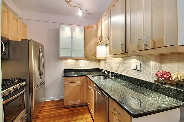 Sold by Corcoran | media 15
