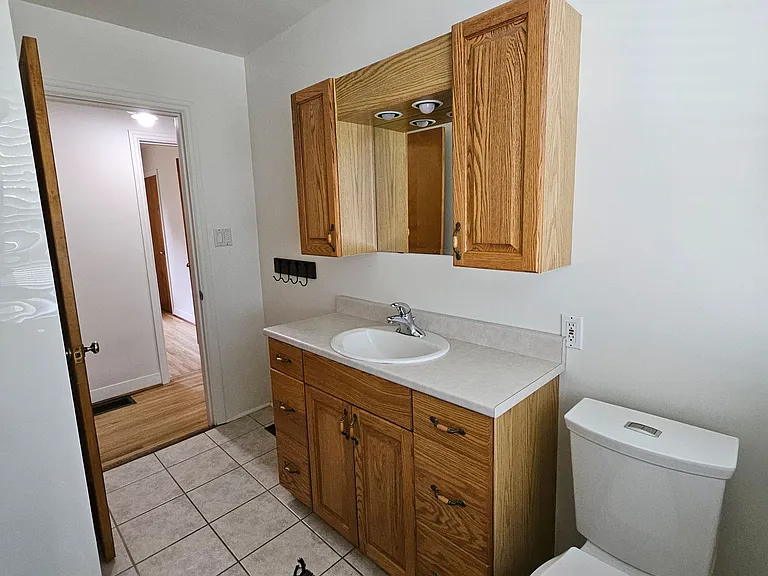 54 Greenlawn Ave — Photo 6