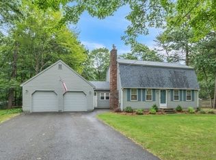 34 James St, Agawam, MA 01001