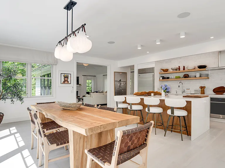 41 Montauk Ave — Photo 13