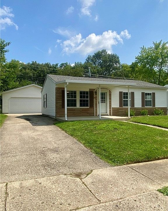 1st image of 674 Richard Dr