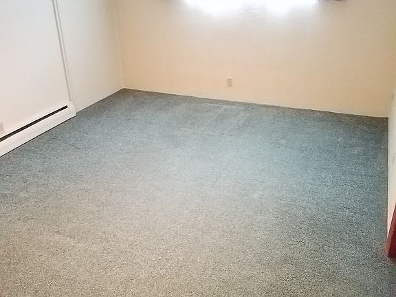 3rd image of 11005 Crestview Dr