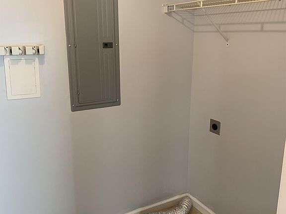 5th image of 624 McClung Ave APT C