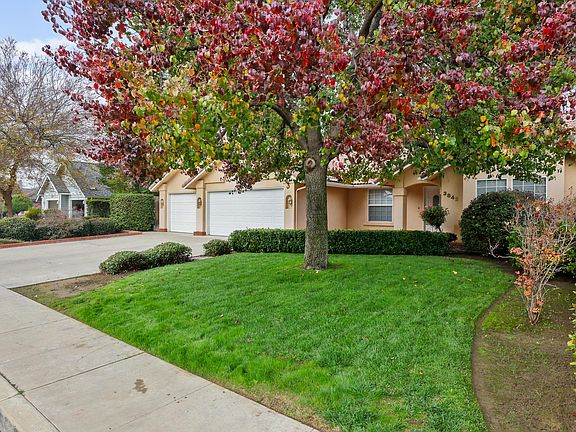 3rd image of 3842 W Hemlock Ave