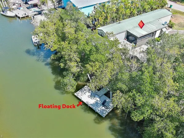 33 Plantation DR, EVERGLADES CITY, FL 34139